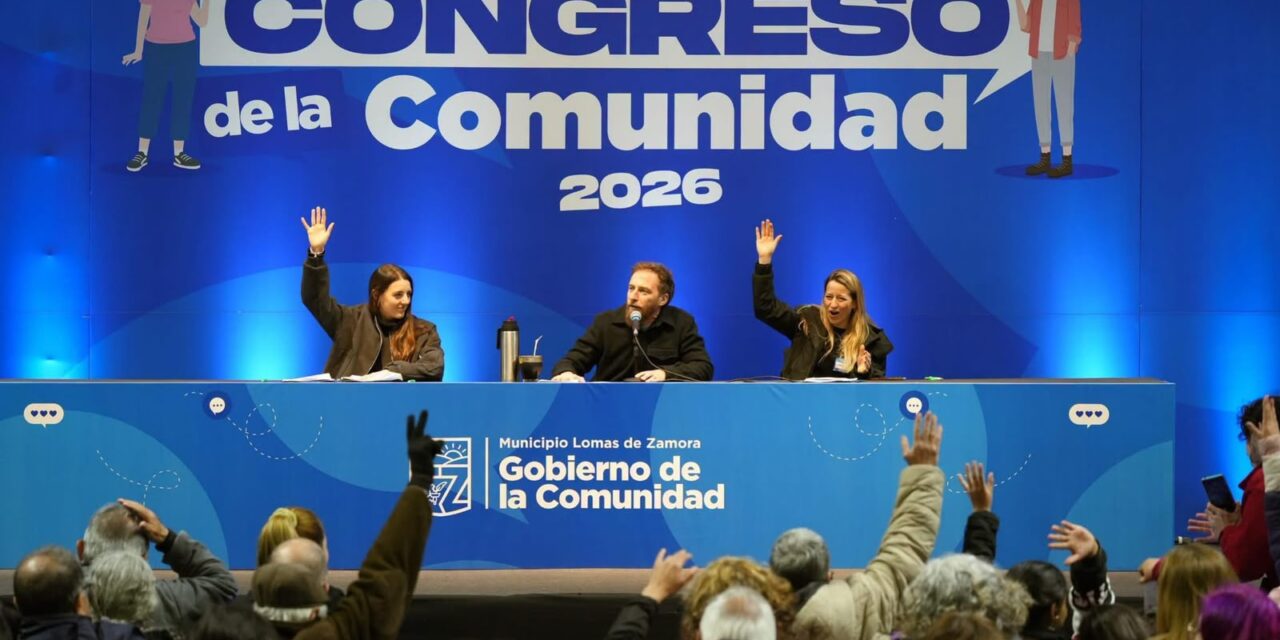 Federico Otermín encabezó el Congreso de la Comunidad de Lomas junto a más de seis mil vecinos