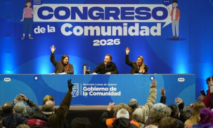 Federico Otermín encabezó el Congreso de la Comunidad de Lomas junto a más de seis mil vecinos
