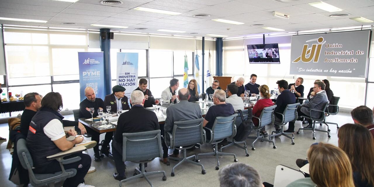 Magdalena Sierra se reunió con la Unión Industrial de Avellaneda