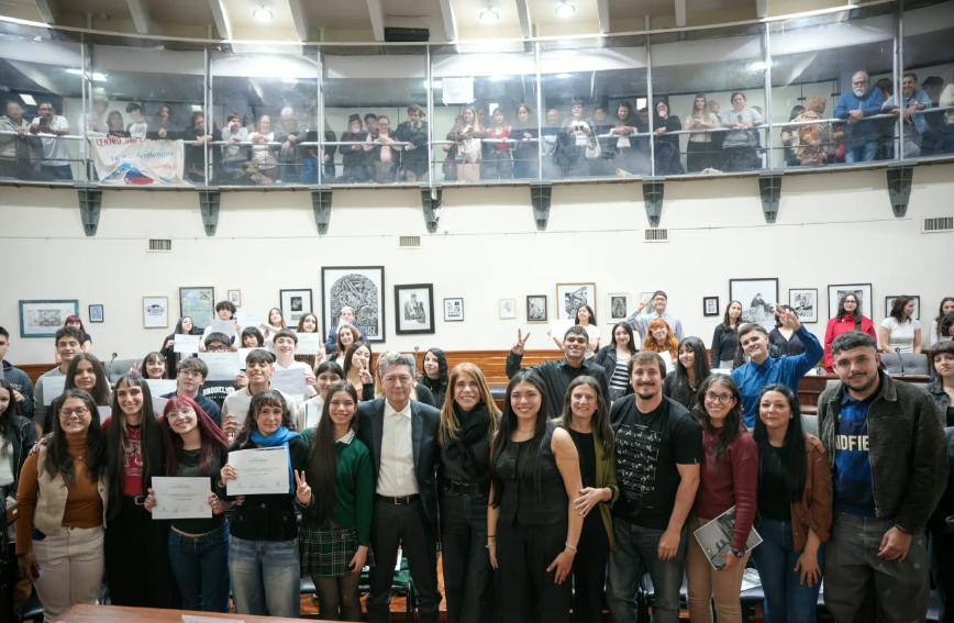La Intendenta de Avellaneda presente en la asunción de los Concejales Jóvenes