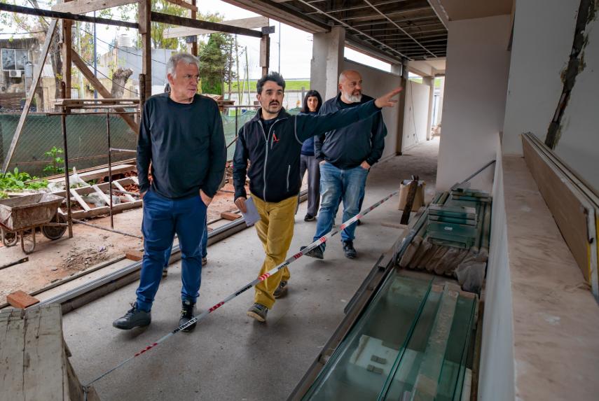 A poco de inaugurarse, Balor recorrió la obra del Centro Cívico Municipal El Pato