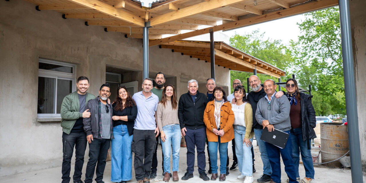 Carlos Balor supervisó las obras que se realizan en la Escuela Agraria N° 1 de Parque Pereyra