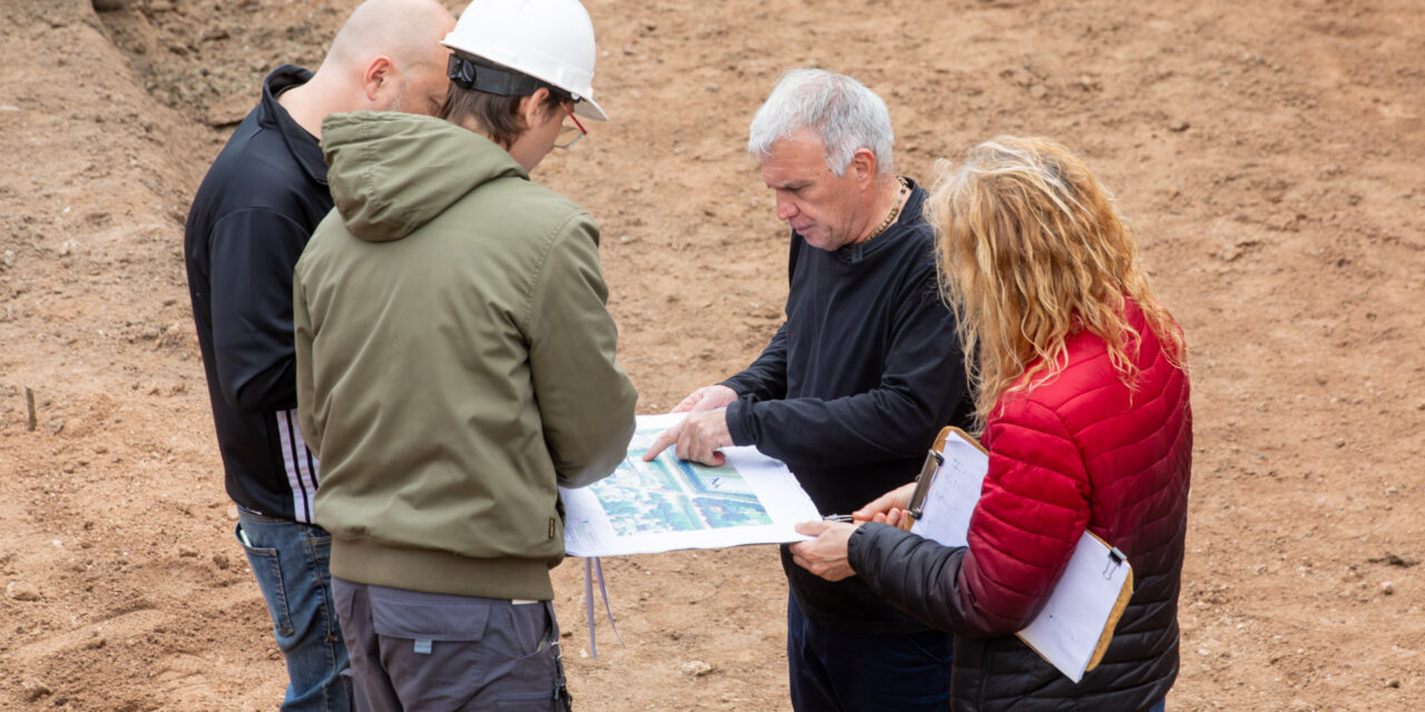 El intendentye Balor supervisó la construcción de un canal pluvial en El Pato