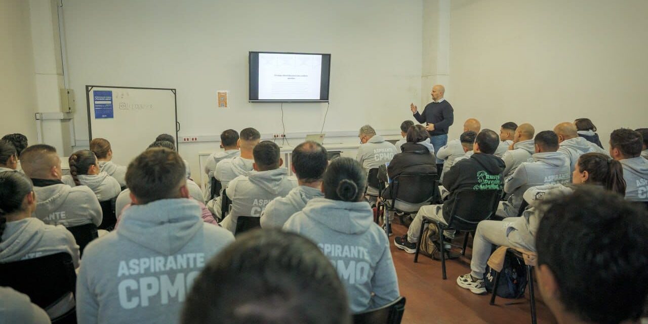 Quilmes firmó un convenio con la UNQ para formar los futuros integrantes del Comando de Prevención Municipal