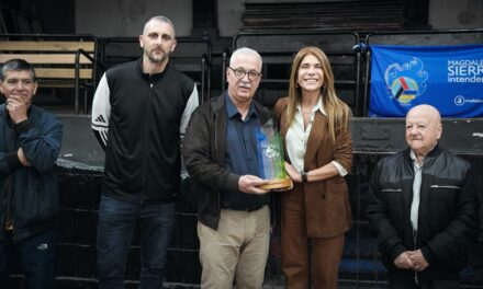 La intendenta Sierra celebró los aniversarios de las orquestas “Creer es crear” y “El Docke musical”