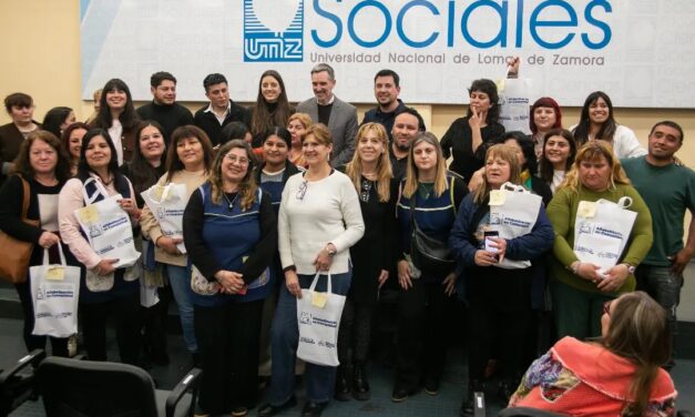 Más de 170 voluntarios se formaron como alfabetizadores en Lomas de Zamora